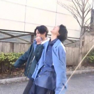 假面骑士：大二牵手门田，狩崎收到小樱礼物