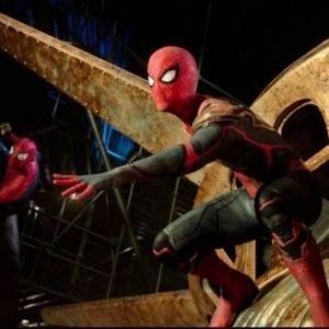 3虫票房超阿凡达！期待生化奇兵电影版