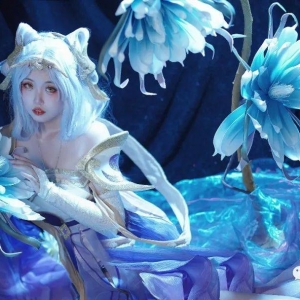 cos：王者荣耀七夕嫦娥@文婕，夜晚的太阳，保护属于他的人