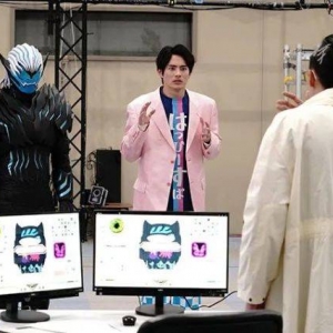 假面骑士Revice第24话预告来袭，一辉恢复正常，狩崎惨遭绑架