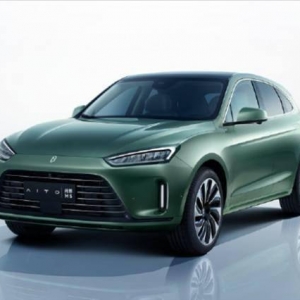 华为鸿蒙首款汽车即将交付！挑战年销量30万辆