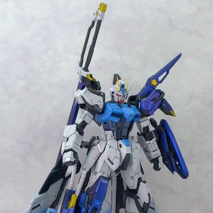 不对称搭配，MG剑装强袭换色改造