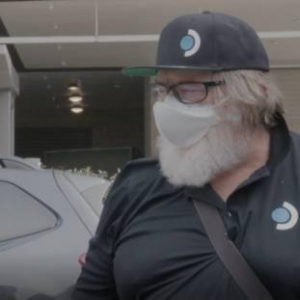 传奇送货员！V社发布G胖派送Steam Deck官方视频