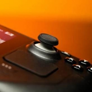 设计师回应Steam Deck摇杆漂移问题：修复补丁已发布
