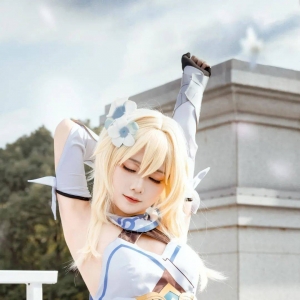 cos：原神莹，空中荧火，向死而生。