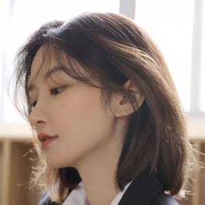 JK少女：想化作一片小小星光涌向你