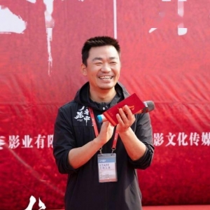 “格斗孤儿”真实故事改编 王宝强新片《八角笼中》开机