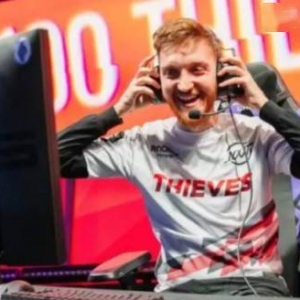 100T.Closer称有能力再次拿下冠军