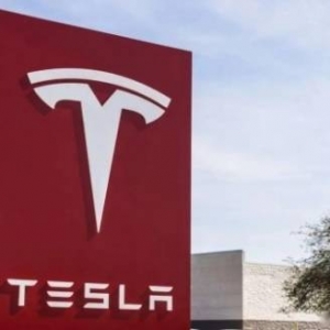 啪一下人没了很快啊特斯拉员工发布公司负面消息被炒