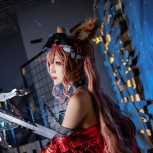 cos：明日方舟干员安洁莉娜