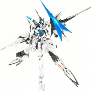 拥有柯西同款飞行模式！白上吹雪配色天蚀高达改造