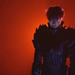假面骑士Revice：汇总五十岚三兄妹的恶魔暴走表现，拉布不是撞墙就是撞树 ...