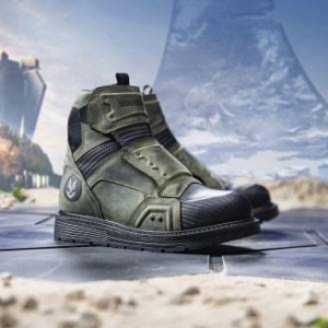 1432元！《光环》士官长联名战靴：全球限量117双