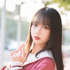 JK少女：那位梦中的姑娘