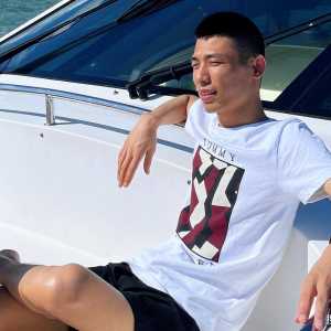 旭旭宝宝买2000W个矛盾，对方一次性凑齐，一看资料还是个女的 ...