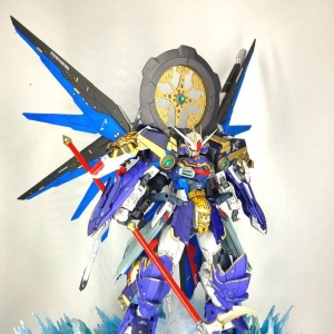 钢普拉是自由的！自由却被改成了武士风格的……