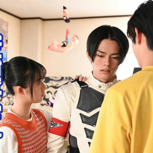 三兄妹进攻“菲尼克斯”组织？两大恶魔交战，赤石英雄终于暴露！ ...