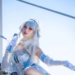 cos：碧蓝航线光辉μ兵装cos正片@瓦斯塔亚