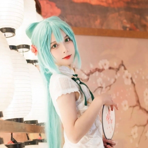 cos：旗袍初音未来cos正片@挽希