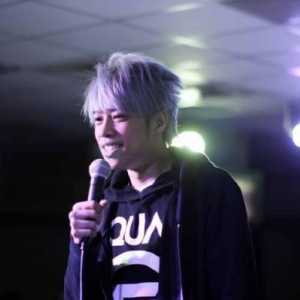 谁的青春回来了？歌手tank宣布复出 发新歌倔强的树