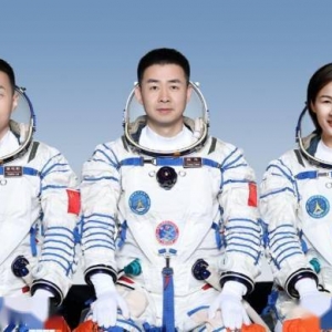 神十四航天员乘组确定！神舟十四号5日10时44分发射