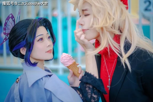 《鬼灭之刃》现代私设cos，童磨和蝴蝶忍的甜蜜约会s18.jpeg
