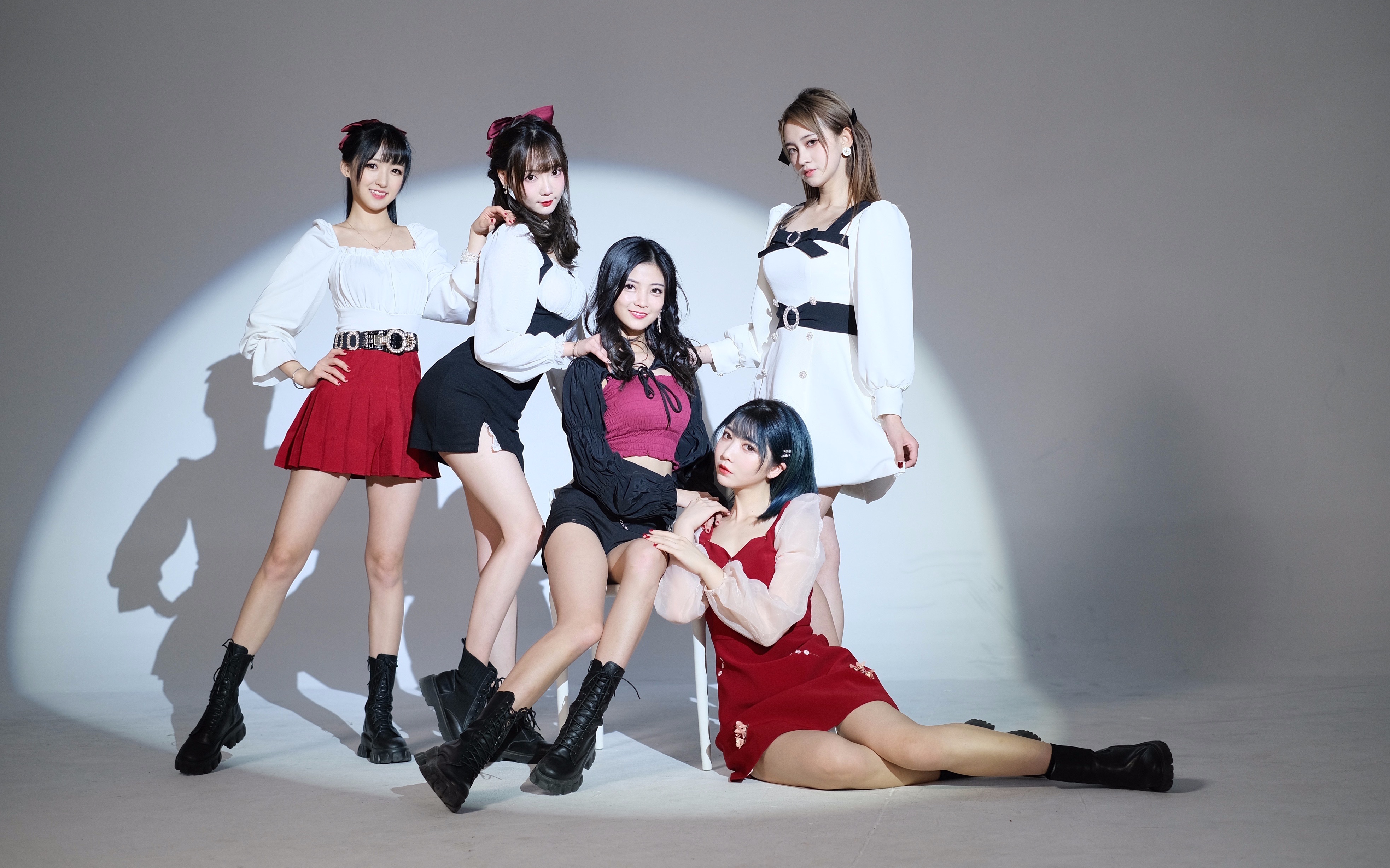 “梦 幻 女 团 ” Panorama 五人翻跳-1.jpg