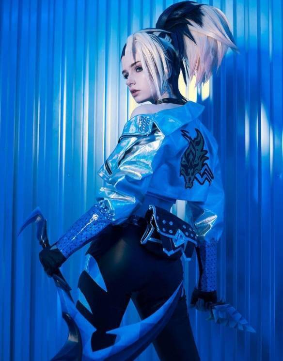 俄罗斯正妹《自杀小队》小丑女COS 热辣短裙舞女s16.jpeg