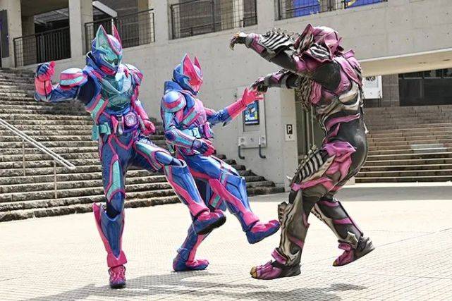 假面骑士Vice究极形态官方设定公开，与Revi相对的负极战士s5.jpeg