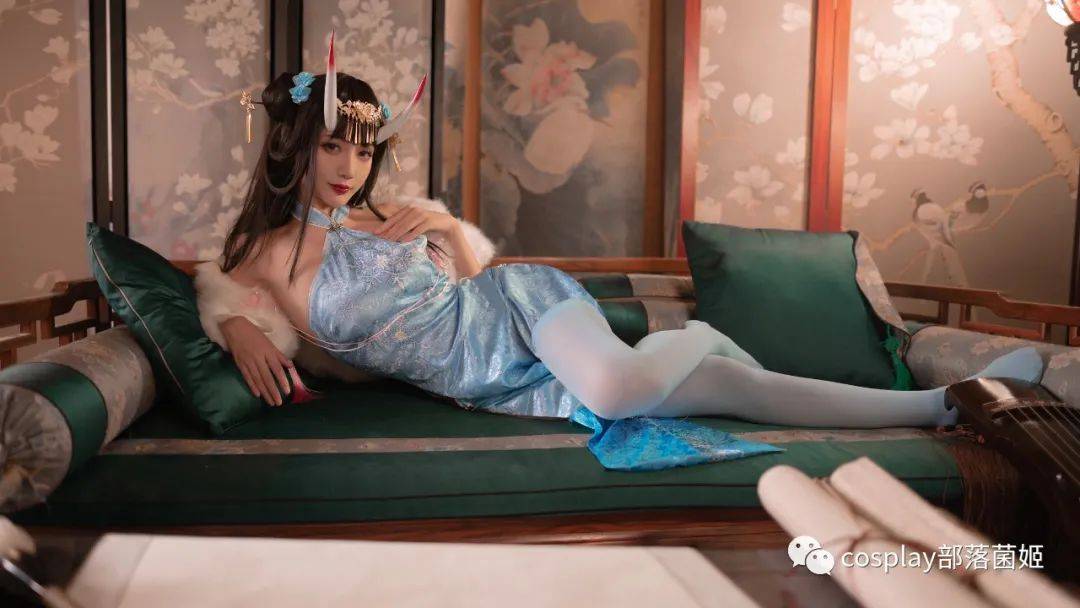 cos:碧蓝航线貅换装冬雪沁香cos正片@如月灰s5.jpeg cos:碧蓝航线貅换装冬雪沁香cos正片@如月灰s5.jpeg