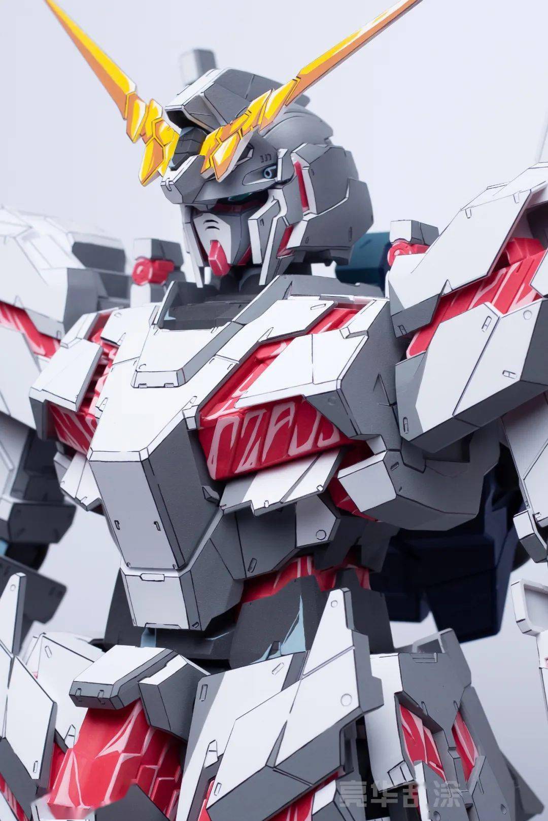 MEGASIZE独角兽高达二次元涂装s8.jpeg