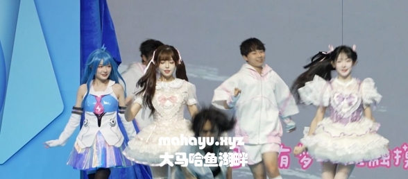 B站周年庆竟然在叔叔面前露出鸡脚！？