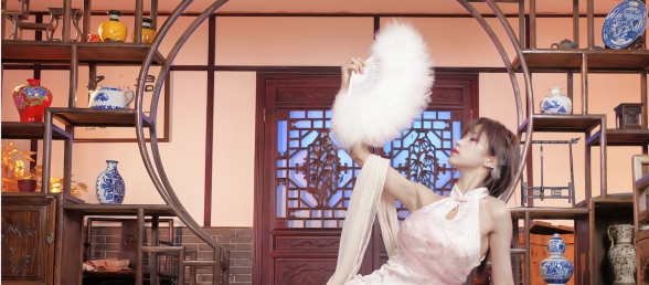 纣王~且看臣女苏妲己一舞吧~